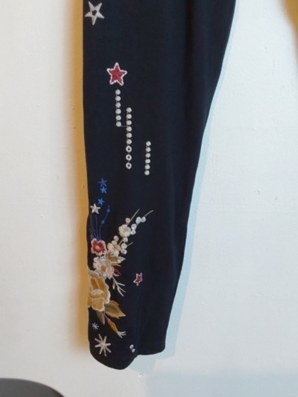 Johnny Was| Celestial Embroidered Black Leggings Multi Color Moon Star Boho XL - Picture 2 of 10